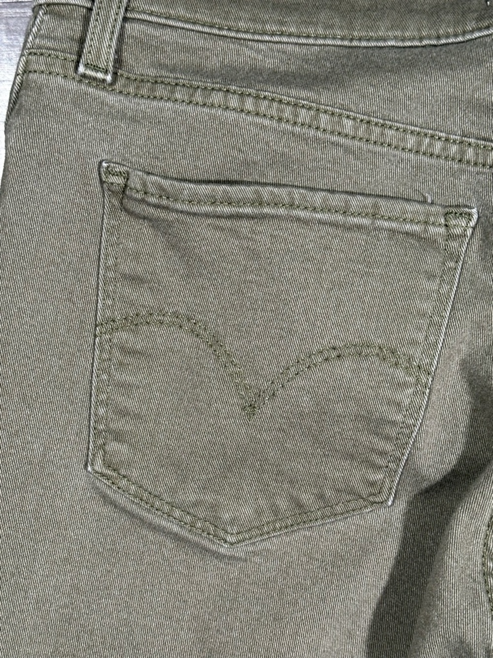 LEVI’S Olive Green 311 SHAPING SKINNY Stretch 5 Pocket Jeans 31 - Picture 9 of 13